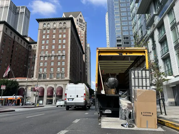 Apartment / Condo moving Los Angeles 5 Points Moving